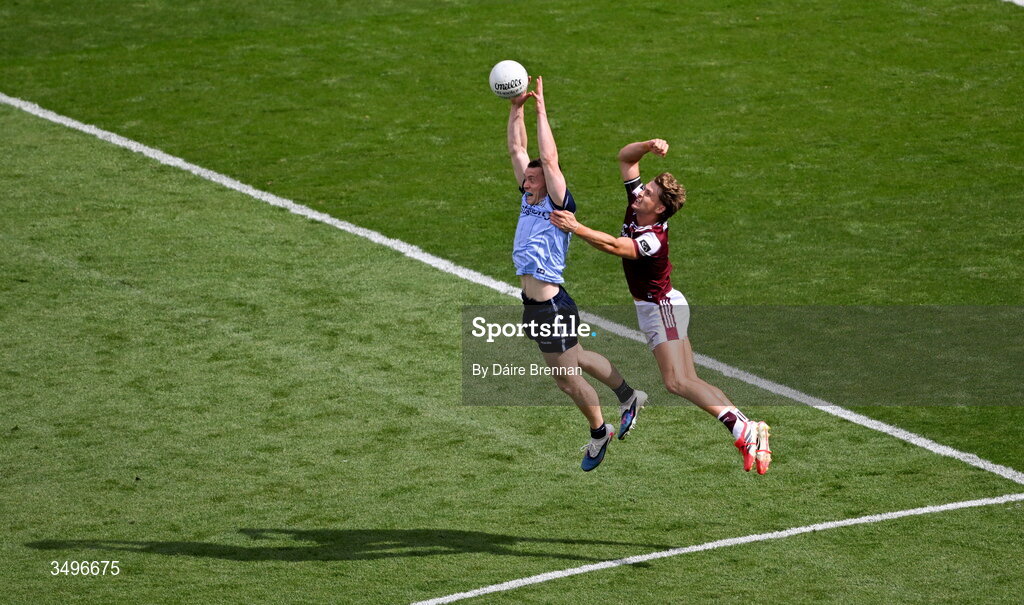 28 June 2026; Con O'Callaghan of Dublin in action against Cian Hernon of Galway during the GAA Football All-Ireland Senior Championship quarter-final match between Dublin and Galway at Croke Park in Dublin. Photo by Daire Brennan/Sportsfile