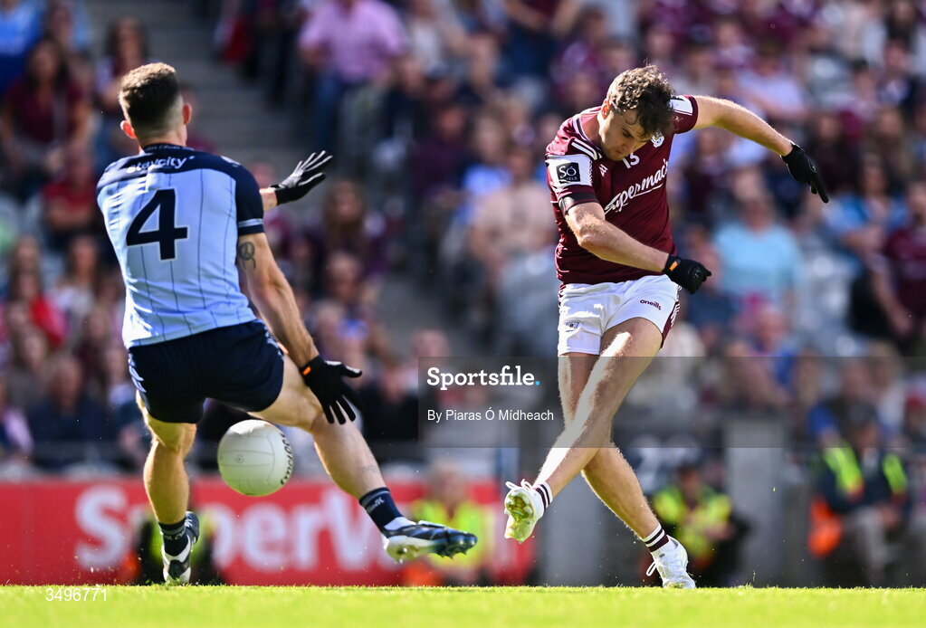28 June 2026; Robert Finnerty of Galway has a late second half shot on goal blocked by David Byrne of Dublin during the GAA Football All-Ireland Senior Championship quarter-final match between Dublin and Galway at Croke Park in Dublin. Photo by Piaras Ó Mídheach/Sportsfile
