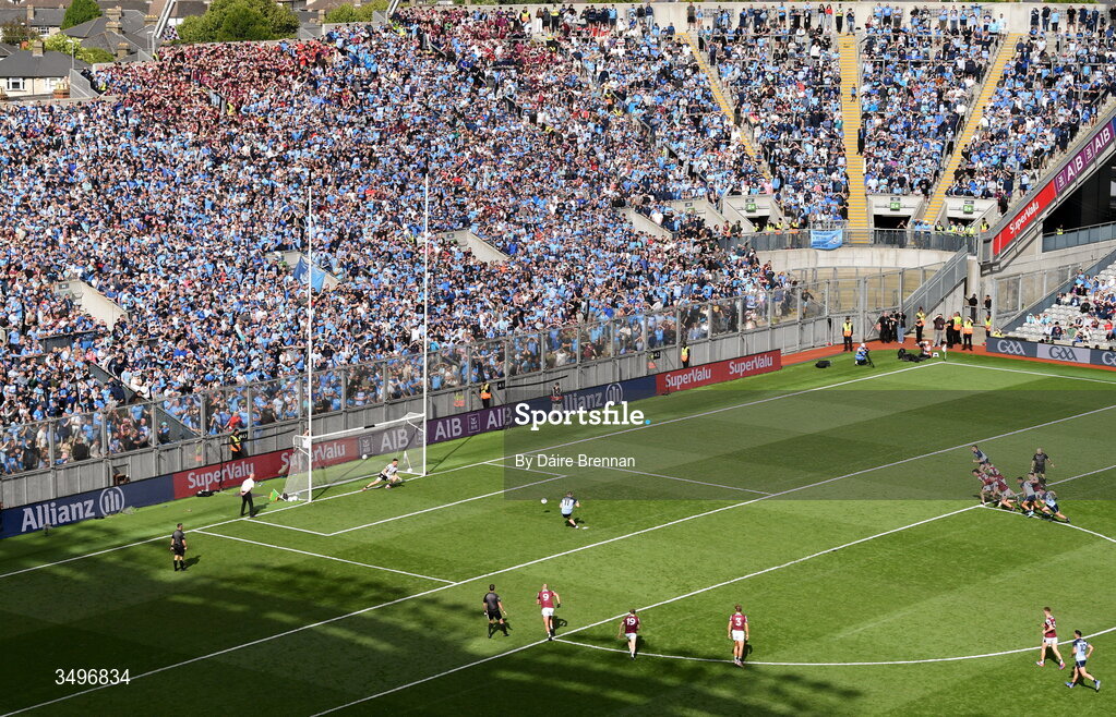 28 June 2026; Con O'Callaghan of Dublin scores his side's first goal from a penalty during the GAA Football All-Ireland Senior Championship quarter-final match between Dublin and Galway at Croke Park in Dublin. Photo by Daire Brennan/Sportsfile