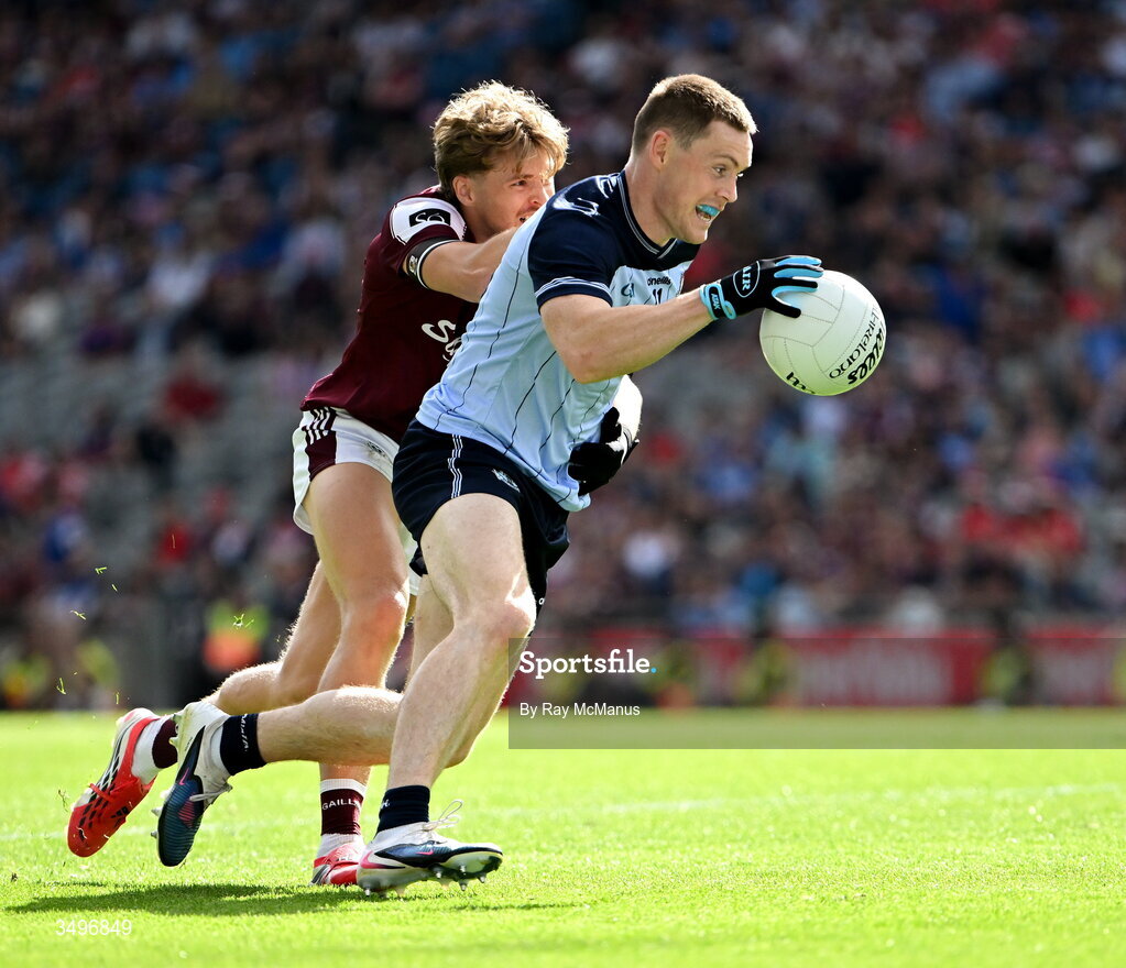 28 June 2026; Con O'Callaghan of Dublin is tackled by Cian Hernon of Galway during the GAA Football All-Ireland Senior Championship quarter-final match between Dublin and Galway at Croke Park in Dublin. Photo by Ray McManus/Sportsfile