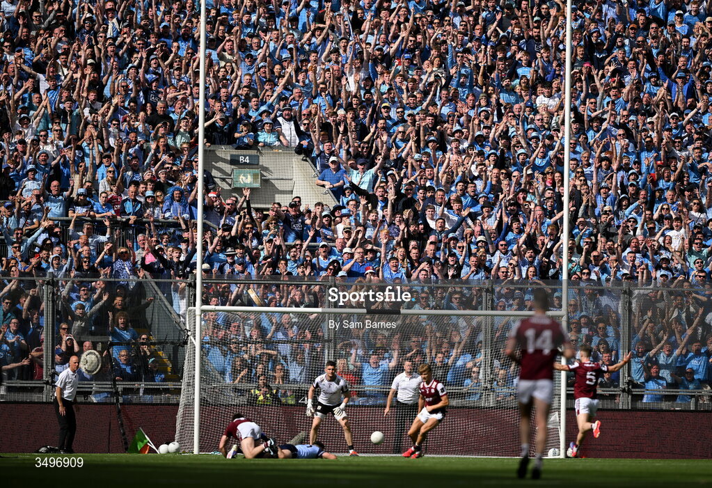 28 June 2026; Dublin supporters react as a penalty is awarded to Dublin during the GAA Football All-Ireland Senior Championship quarter-final match between Dublin and Galway at Croke Park in Dublin. Photo by Sam Barnes/Sportsfile