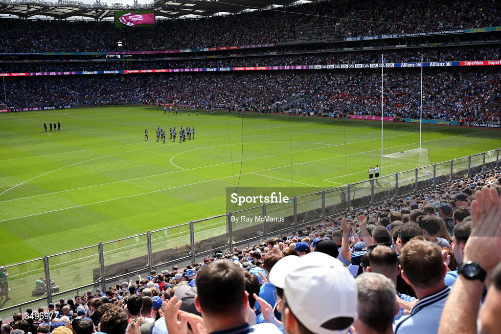 28 June 2026; The Galway and Dublin players and supporters applaud the careers of Peter Reaney, Paul Clancy, and John Coleman befiore the GAA Football All-Ireland Senior Championship quarter-final match between Dublin and Galway at Croke Park in Dublin. Photo by Ray McManus/Sportsfile