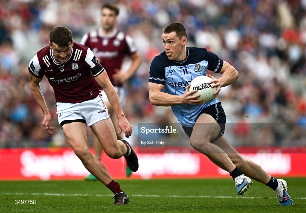 28 June 2026; Con O'Callaghan of Dublin in action against John Daly of Galway during the GAA Football All-Ireland Senior Championship quarter-final match between Dublin and Galway at Croke Park in Dublin. Photo by Seb Daly/Sportsfile