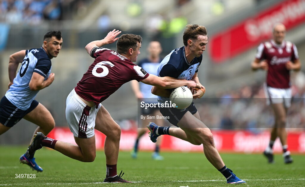 28 June 2026; Eoin Kennedy of Dublin in action against John Daly of Galway during the GAA Football All-Ireland Senior Championship quarter-final match between Dublin and Galway at Croke Park in Dublin. Photo by Sam Barnes/Sportsfile