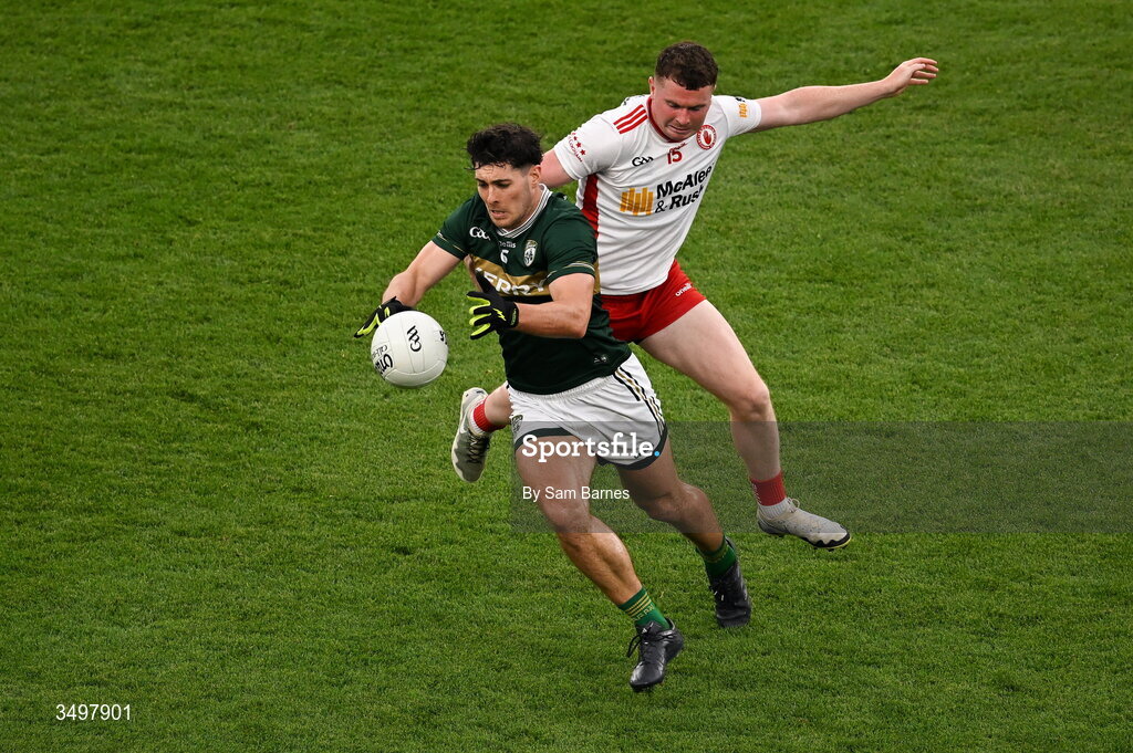 27 June 2026; Mike Breen of Kerry in action against Ethan Jordan of Tyrone during the GAA Football All-Ireland Senior Championship quarter-final match between Kerry and Tyrone at Croke Park in Dublin. Photo by Sam Barnes/Sportsfile