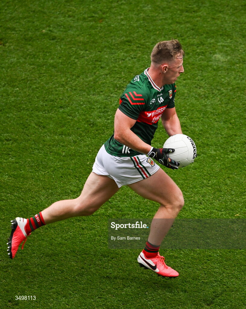 27 June 2026; Ryan O'Donoghue of Mayo during the GAA Football All-Ireland Senior Championship quarter-final match between Cork and Mayo at Croke Park in Dublin. Photo by Sam Barnes/Sportsfile