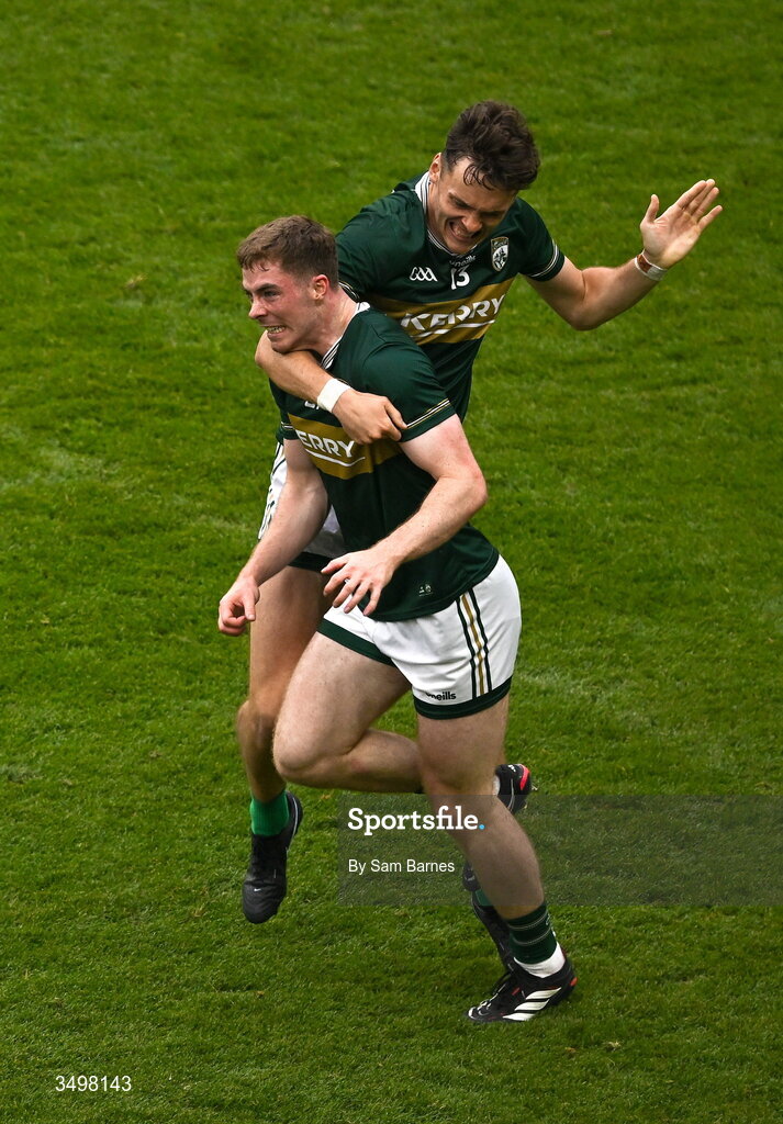 27 June 2026; Armin Heinrich of Kerry, left, celebrates with teammate David Clifford after scoring their side's second goal during the GAA Football All-Ireland Senior Championship quarter-final match between Kerry and Tyrone at Croke Park in Dublin. Photo by Sam Barnes/Sportsfile