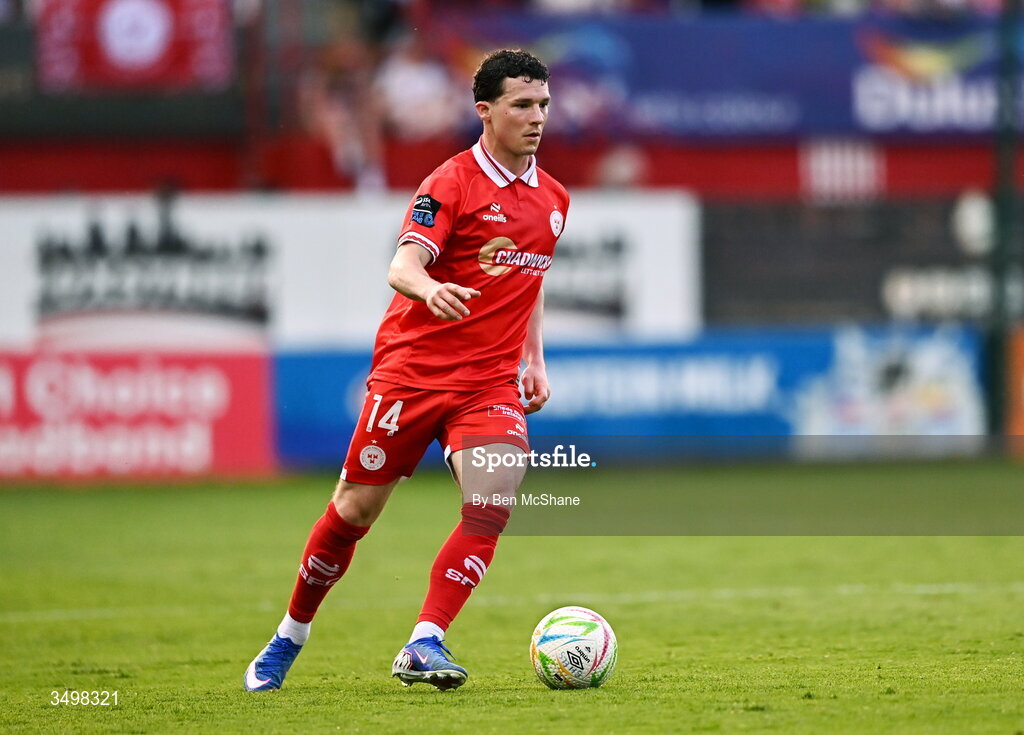 22 June 2026; Ali Coote of Shelbourne during the SSE Airtricity Men’s Premier Division match between Shelbourne and Bohemians at Tolka Park in Dublin. Photo by Ben McShane/Sportsfile