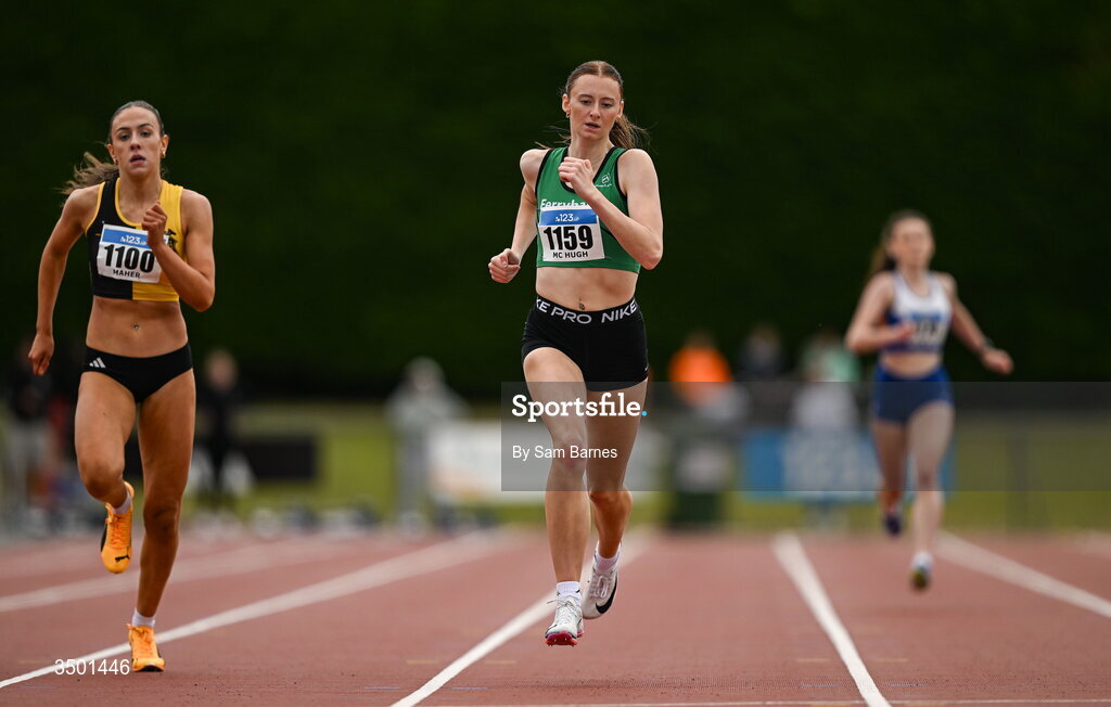 4 July 2026; Ellis McHugh of Ferrybank AC, Waterford, centre, competes in the under 20 women's 400m heats during day one of the 123.ie National U20 & U23 Track & Field Championships at Tullamore Harriers Athletics Club in Tullamore, Offaly. Photo by Sam Barnes/Sportsfile