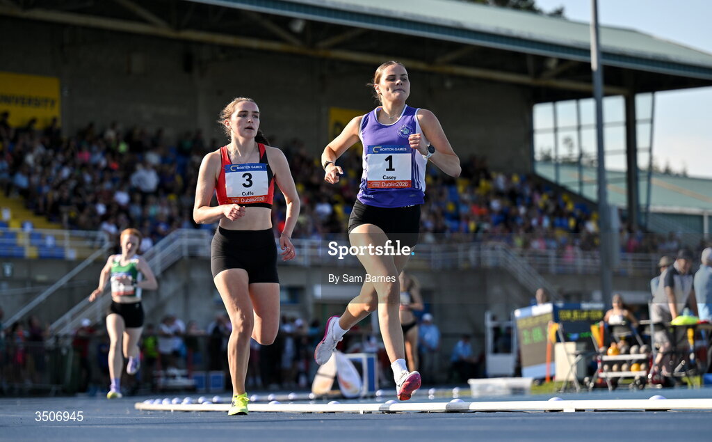 10 July 2026; Clara Casey of Foyle Valley AC, right, and Isabelle Cuffe of Lucan Harriers AC during the Jerry Kiernan Foundation U20 women's mile during the Morton Games at Morton Stadium in Santry, Dublin. Photo by Sam Barnes/Sportsfile
