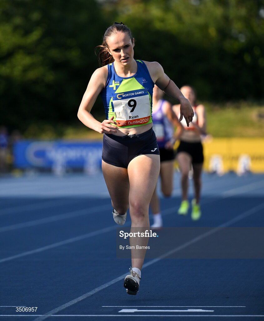 10 July 2026; Leia Ryan of Metro/St Brigid's AC crosses the finish line to win the Jerry Kiernan Foundation U20 women's mile during the Morton Games at Morton Stadium in Santry, Dublin. Photo by Sam Barnes/Sportsfile