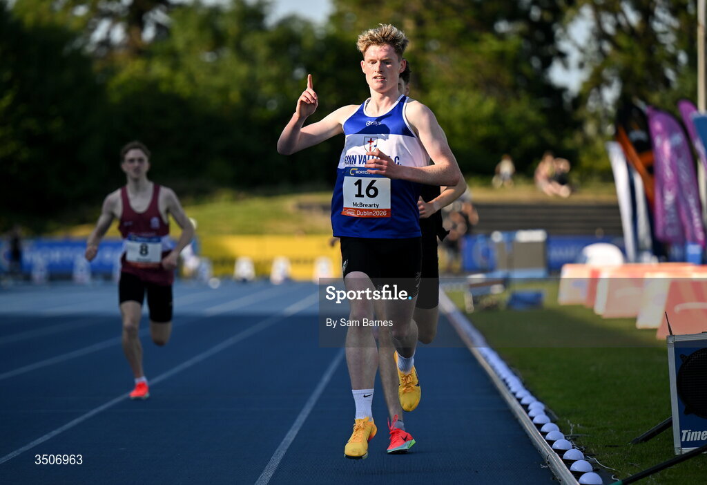 10 July 2026; Odhran McBrearty of Finn Valley AC crosses the finish line to win the Jerry Kiernan Foundation U20 men's mile during the Morton Games at Morton Stadium in Santry, Dublin. Photo by Sam Barnes/Sportsfile