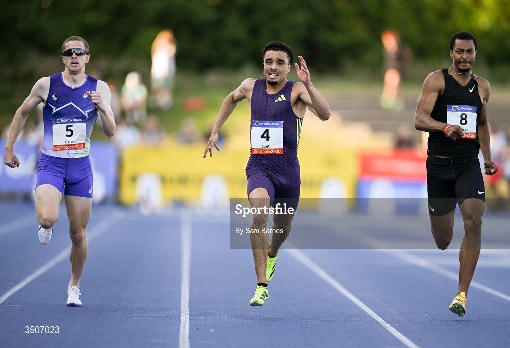 10 July 2026; Sam Lunt of Great Britain, centre, on his way to winning the Loki Sports men's 400m during the Morton Games at Morton Stadium in Santry, Dublin. Photo by Sam Barnes/Sportsfile