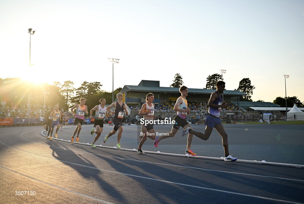10 July 2026; Athletes compete in the Albie Thomas Family / Dublin Athletics men's 5000m during the Morton Games at Morton Stadium in Santry, Dublin. Photo by Sam Barnes/Sportsfile