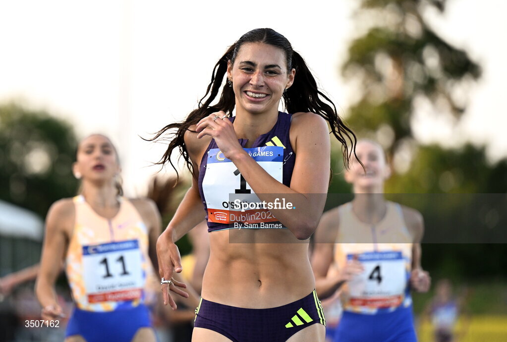 10 July 2026; Sophie O'Sullivan of Ireland celebrates after winning the Fashionflo women's 1500m during the Morton Games at Morton Stadium in Santry, Dublin. Photo by Sam Barnes/Sportsfile