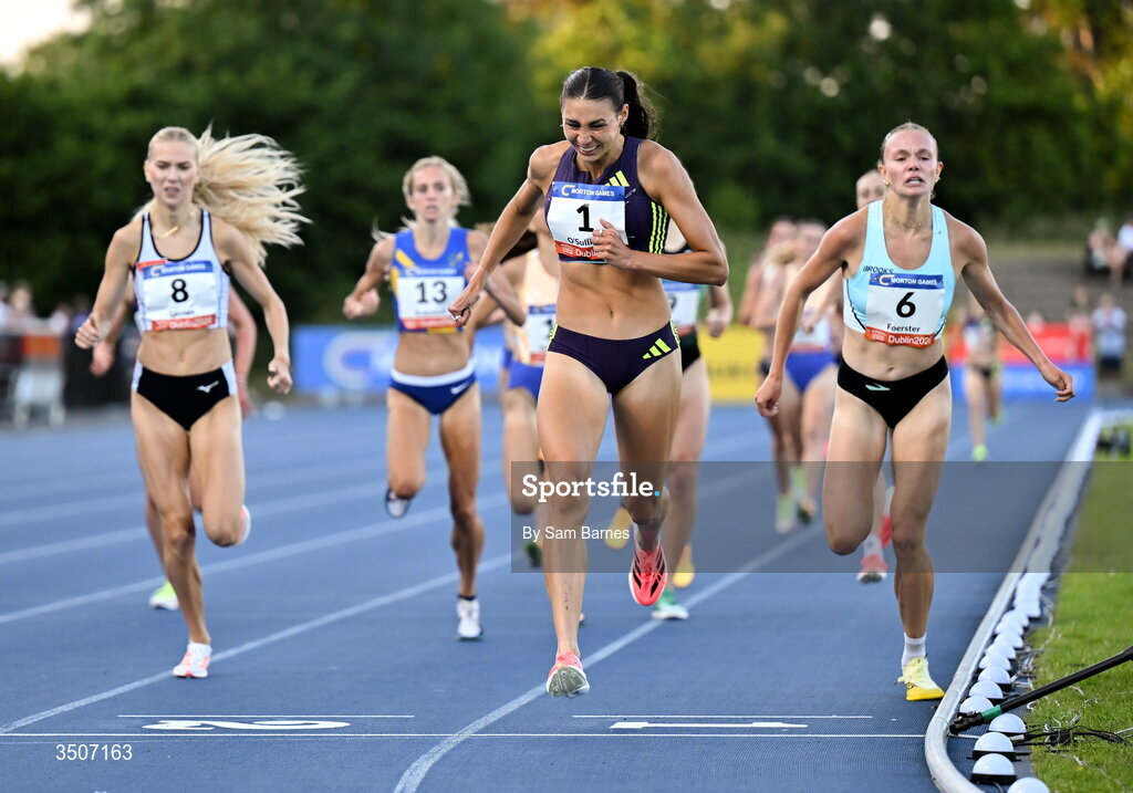 10 July 2026; Sophie O'Sullivan of Ireland crosses the finish line to win the Fashionflo women's 1500m during the Morton Games at Morton Stadium in Santry, Dublin. Photo by Sam Barnes/Sportsfile