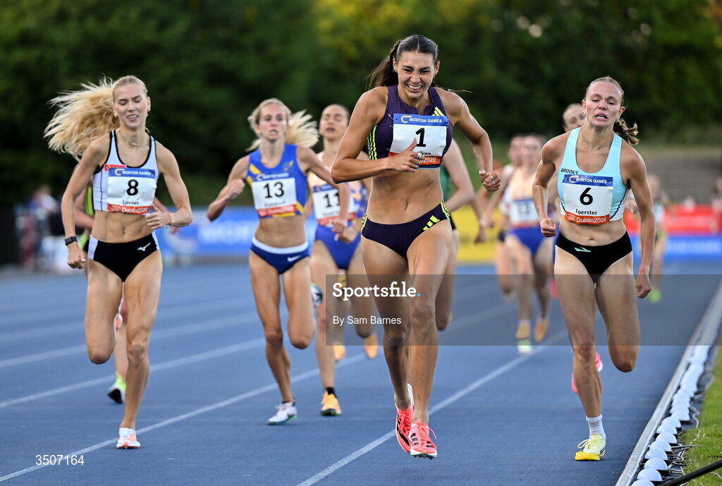 10 July 2026; Sophie O'Sullivan of Ireland crosses the finish line to win the Fashionflo women's 1500m during the Morton Games at Morton Stadium in Santry, Dublin. Photo by Sam Barnes/Sportsfile