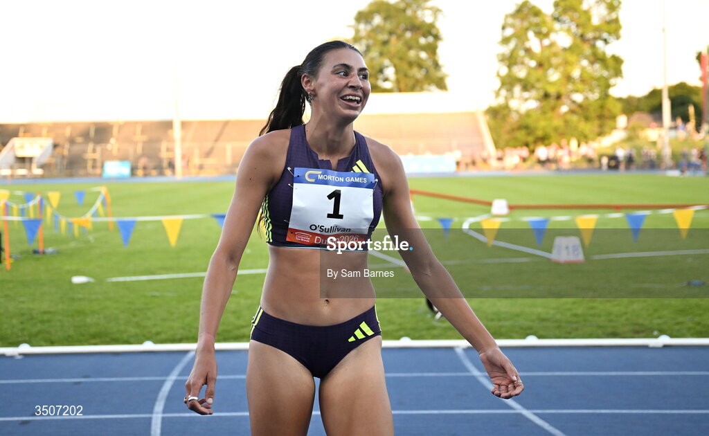 10 July 2026; Sophie O'Sullivan of Ireland celebrates after winning the Fashionflo women's 1500m during the Morton Games at Morton Stadium in Santry, Dublin. Photo by Sam Barnes/Sportsfile