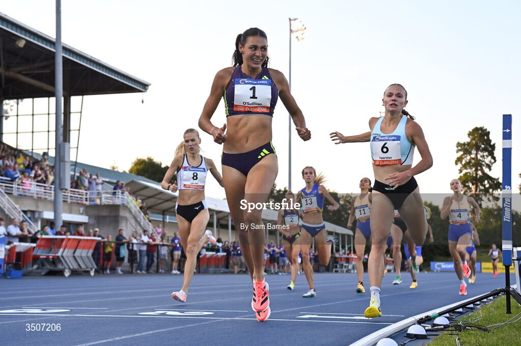 10 July 2026; Sophie O'Sullivan of Ireland crosses the finish line to win the Fashionflo women's 1500m during the Morton Games at Morton Stadium in Santry, Dublin. Photo by Sam Barnes/Sportsfile