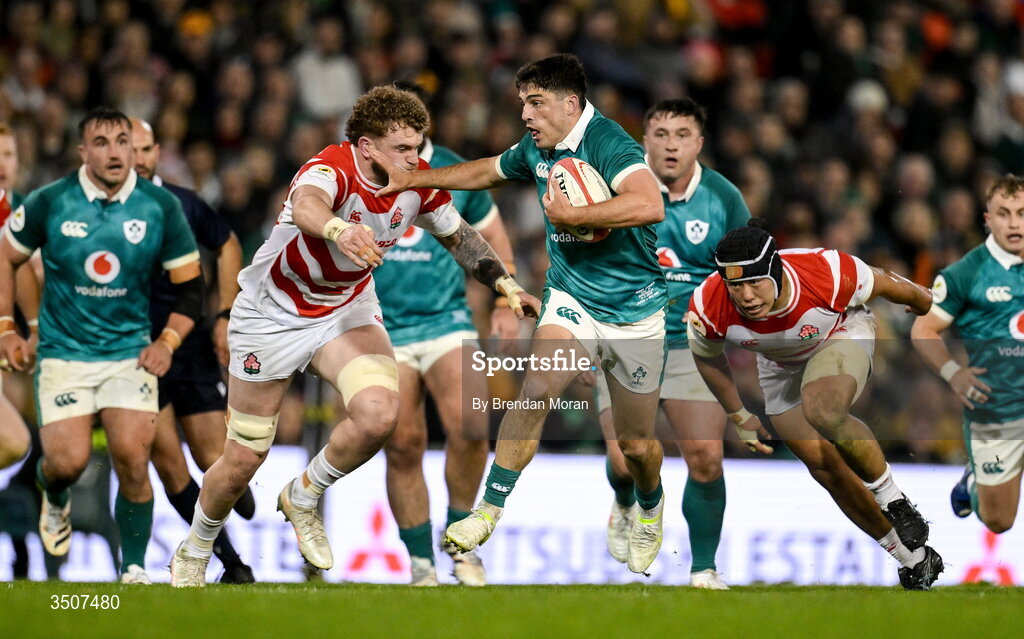 11 July 2026; Jimmy O'Brien of Ireland evades the tackle of Warner Dearns of Japan during the 2026 Nations Championship Round Two match between Japan and Ireland at McDonald Jones Stadium in Newcastle, Australia. Photo by Brendan Moran/Sportsfile