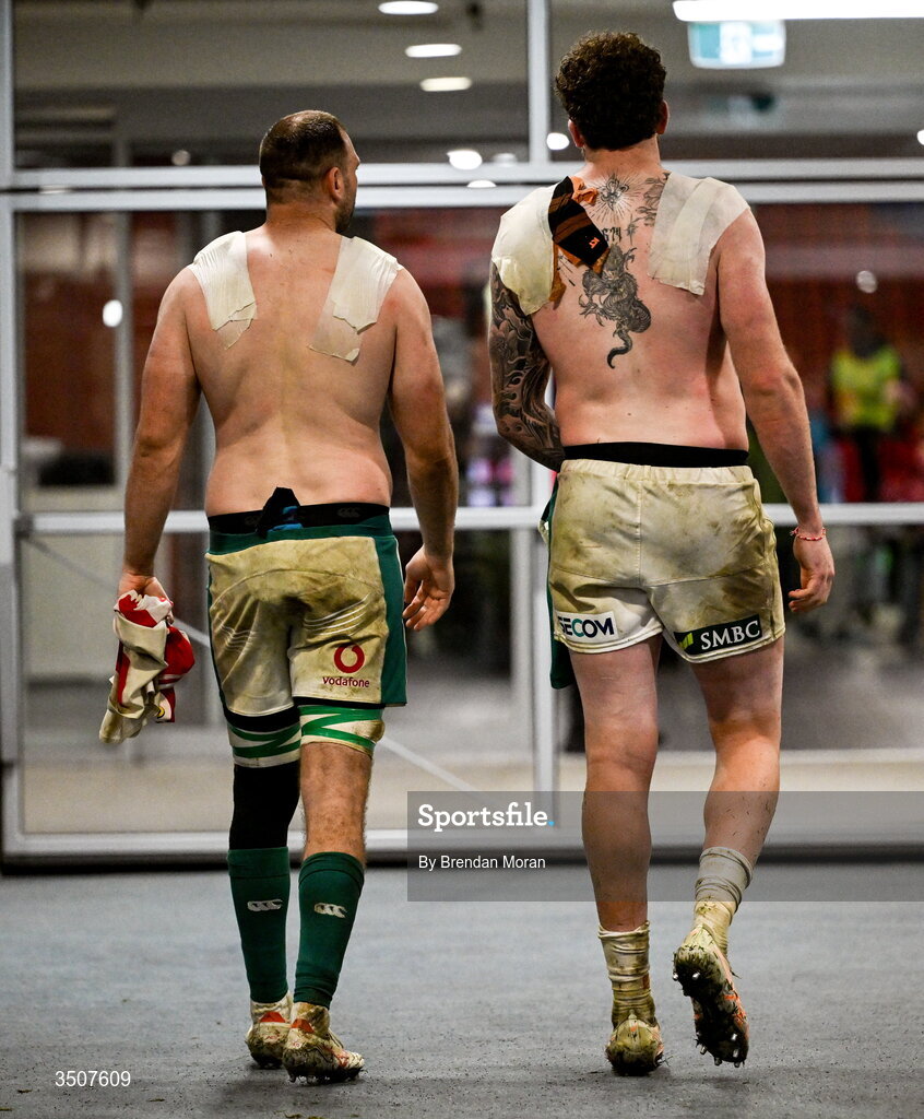 11 July 2026; Team captains Tadhg Beirne of Ireland, left, and Warner Dearns of Japan after exchanging jerseys after the 2026 Nations Championship Round Two match between Japan and Ireland at McDonald Jones Stadium in Newcastle, Australia. Photo by Brendan Moran/Sportsfile