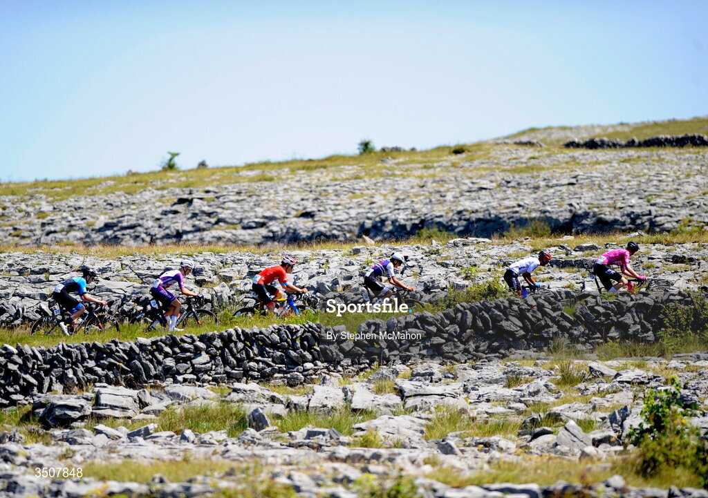 11 July 2026; A general view of the peloton during Stage 5 of 2026 Junior Tour of Ireland to Ballyallia Lake. Photo by Stephen McMahon/Sportsfile