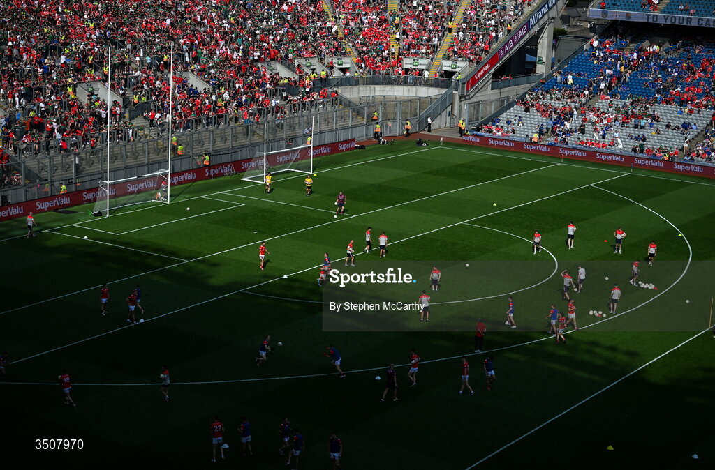 11 July 2026; The Louth team warm-up before the GAA Football All-Ireland Senior Championship semi-final match between Mayo and Louth at Croke Park in Dublin. Photo by Stephen McCarthy/Sportsfile