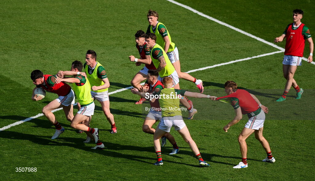 11 July 2026; Mayo players warm-up before the GAA Football All-Ireland Senior Championship semi-final match between Mayo and Louth at Croke Park in Dublin. Photo by Stephen McCarthy/Sportsfile