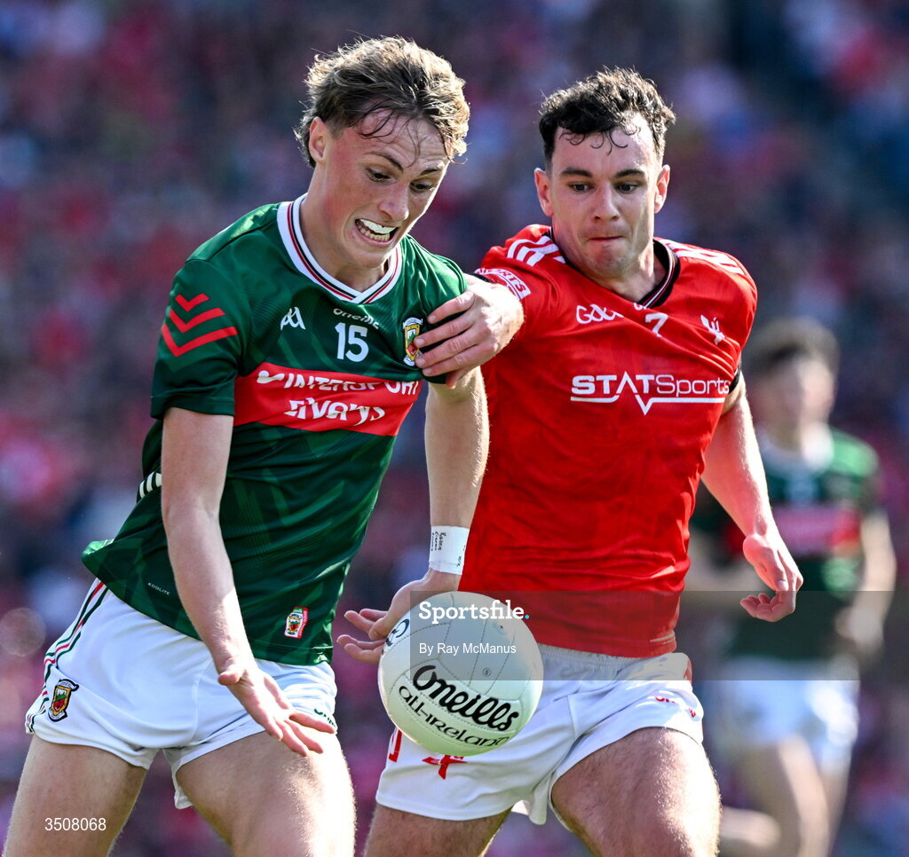 11 July 2026; Kobe McDonald of Mayo is tackled by Craig Lennon of Louth during the GAA Football All-Ireland Senior Championship semi-final match between Mayo and Louth at Croke Park in Dublin. Photo by Ray McManus/Sportsfile