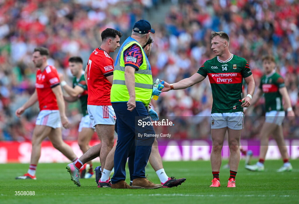 11 July 2026; Craig Lennon of Louth leaves the pitch with an injury during the GAA Football All-Ireland Senior Championship semi-final match between Mayo and Louth at Croke Park in Dublin. Photo by Ramsey Cardy/Sportsfile