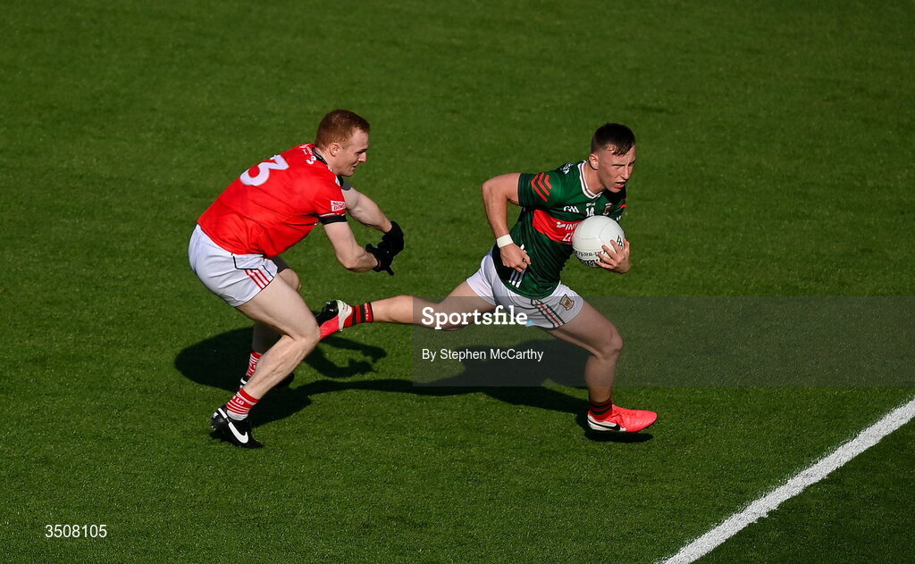 11 July 2026; Ryan O'Donoghue of Mayo in action against Donal McKenny of Louth during the GAA Football All-Ireland Senior Championship semi-final match between Mayo and Louth at Croke Park in Dublin. Photo by Stephen McCarthy/Sportsfile