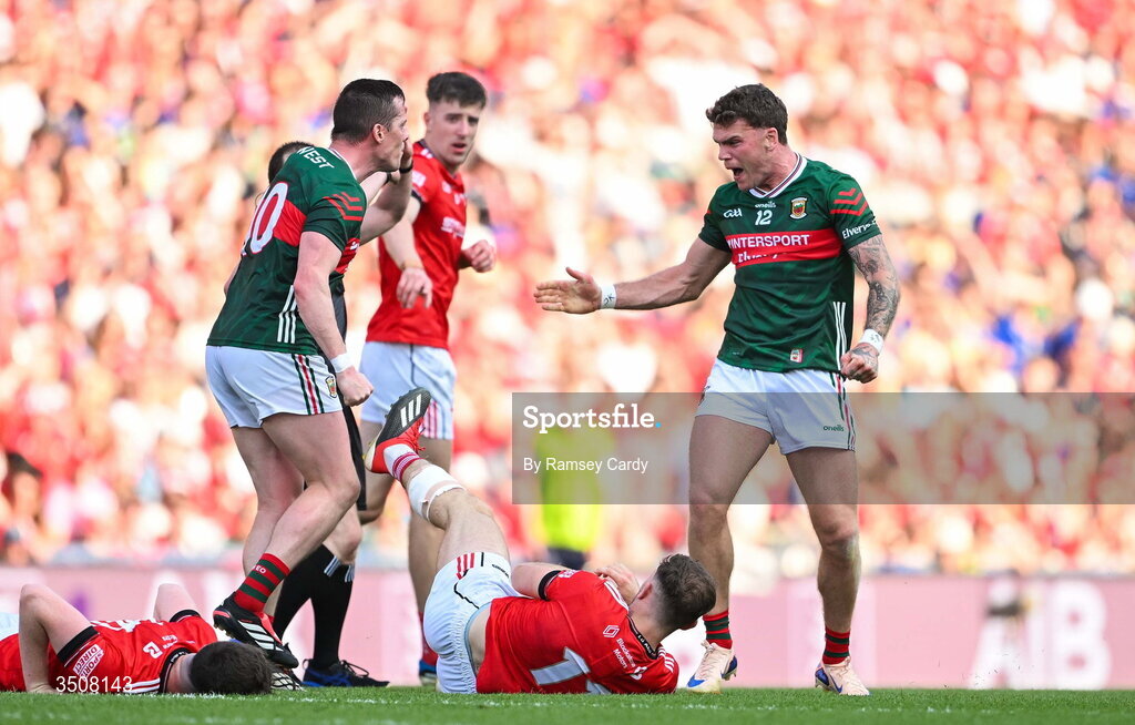 11 July 2026; Jordan Flynn, right, and Stephen Coen of Mayo react during the GAA Football All-Ireland Senior Championship semi-final match between Mayo and Louth at Croke Park in Dublin. Photo by Ramsey Cardy/Sportsfile