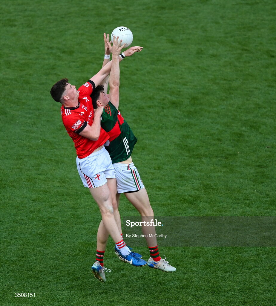 11 July 2026; James Maguire of Louth in action against Bob Tuohy of Mayo during the GAA Football All-Ireland Senior Championship semi-final match between Mayo and Louth at Croke Park in Dublin. Photo by Stephen McCarthy/Sportsfile