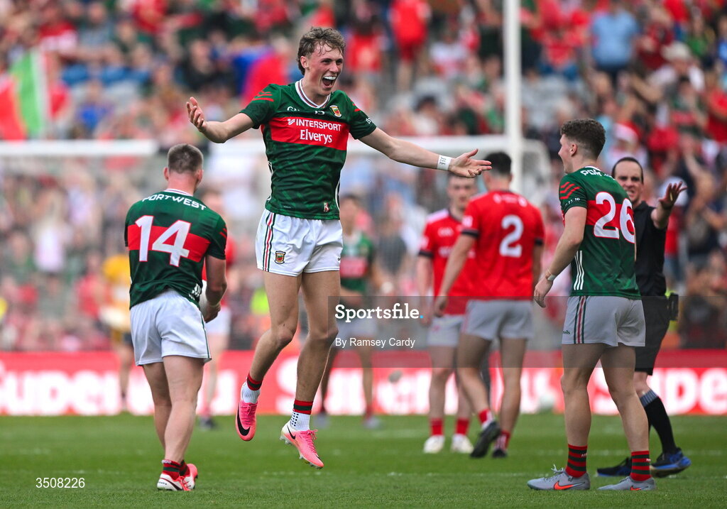 11 July 2026; Kobe McDonald of Mayo celebrates at the final whistle of the GAA Football All-Ireland Senior Championship semi-final match between Mayo and Louth at Croke Park in Dublin. Photo by Ramsey Cardy/Sportsfile