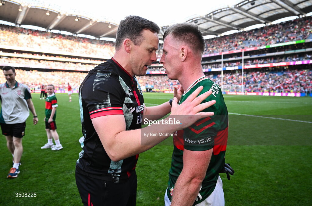 11 July 2026; Mayo manager Andy Moran in conversation with Ryan O'Donoghue of Mayo after the GAA Football All-Ireland Senior Championship semi-final match between Mayo and Louth at Croke Park in Dublin. Photo by Ben McShane/Sportsfile