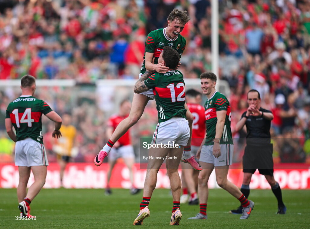 11 July 2026; Kobe McDonald, above, and Jordan Flynn of Mayo celebrate at the final whistle of the GAA Football All-Ireland Senior Championship semi-final match between Mayo and Louth at Croke Park in Dublin. Photo by Ramsey Cardy/Sportsfile
