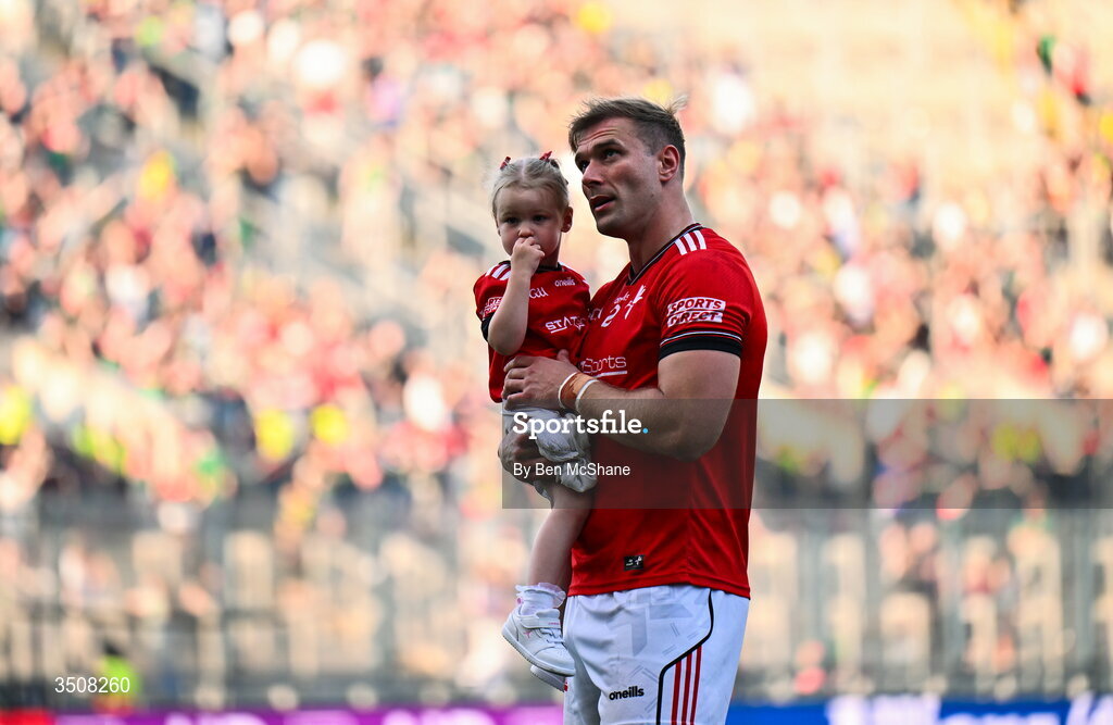 11 July 2026; Conor Grimes of Louth with his daughter Izzy after the GAA Football All-Ireland Senior Championship semi-final match between Mayo and Louth at Croke Park in Dublin. Photo by Ben McShane/Sportsfile