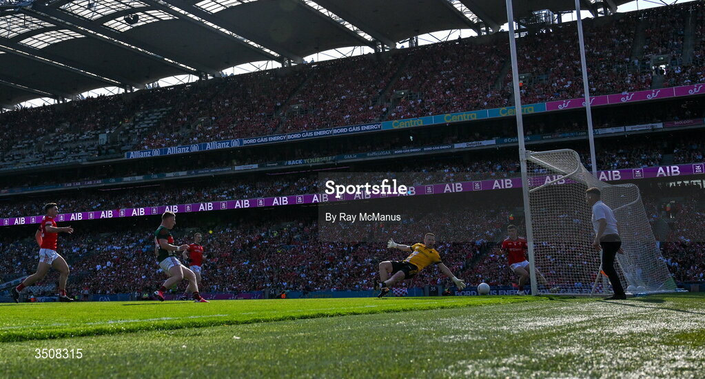 11 July 2026; Ryan O'Donoghue of Mayo shoots past Louth goalkeeper Niall McDonnell  to score his 6th minute goal during the GAA Football All-Ireland Senior Championship semi-final match between Mayo and Louth at Croke Park in Dublin. Photo by Ray McManus/Sportsfile