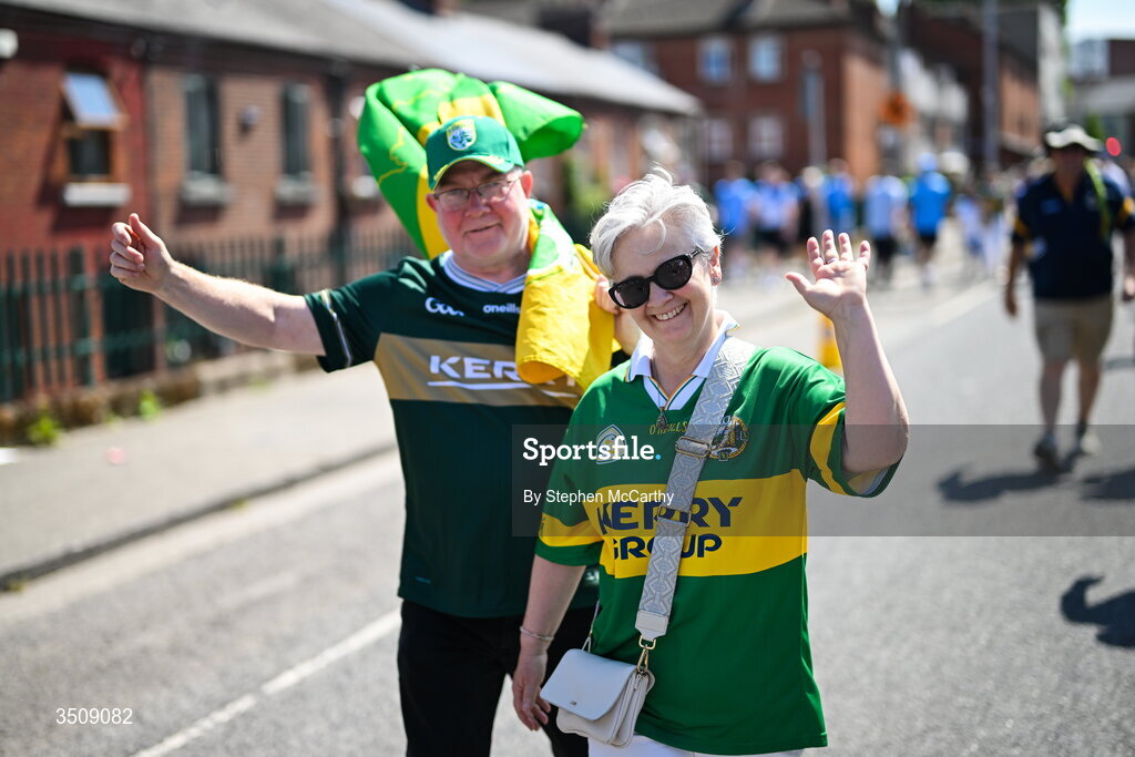 12 July 2026; Kerry supporters arrive to the stadium ahead of the GAA Football All-Ireland Senior Championship semi-final match between Dublin and Kerry at Croke Park in Dublin. Photo by Stephen McCarthy/Sportsfile