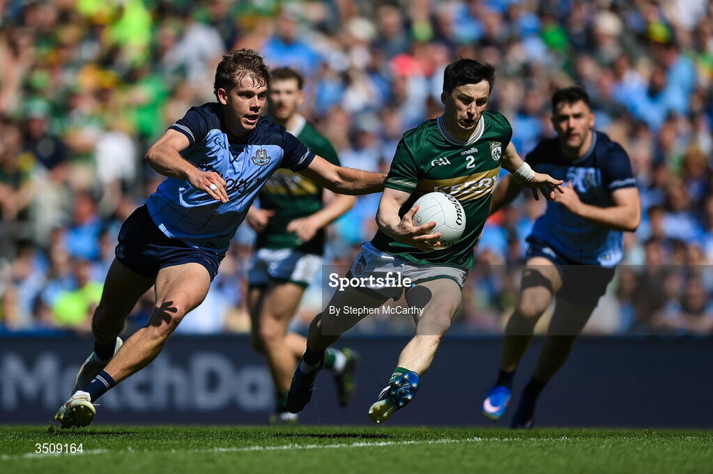 12 July 2026; Paul Murphy of Kerry in action against Charlie McMorrow of Dublin during the GAA Football All-Ireland Senior Championship semi-final match between Dublin and Kerry at Croke Park in Dublin. Photo by Stephen McCarthy/Sportsfile