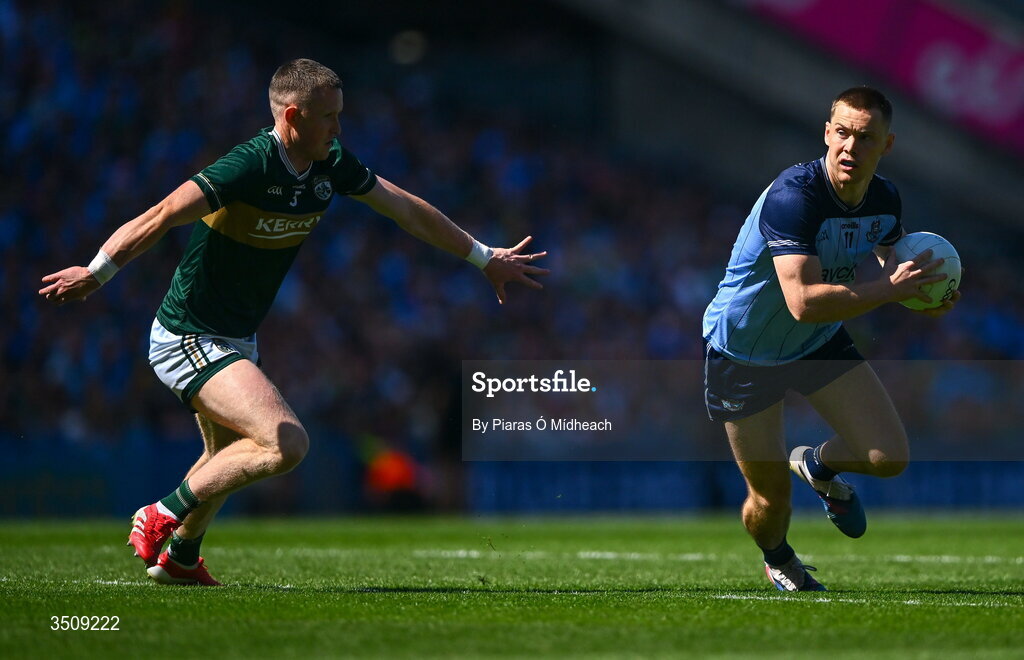12 July 2026; Con O'Callaghan of Dublin in action against Jason Foley of Kerry during the GAA Football All-Ireland Senior Championship semi-final match between Dublin and Kerry at Croke Park in Dublin. Photo by Piaras Ó Mídheach/Sportsfile