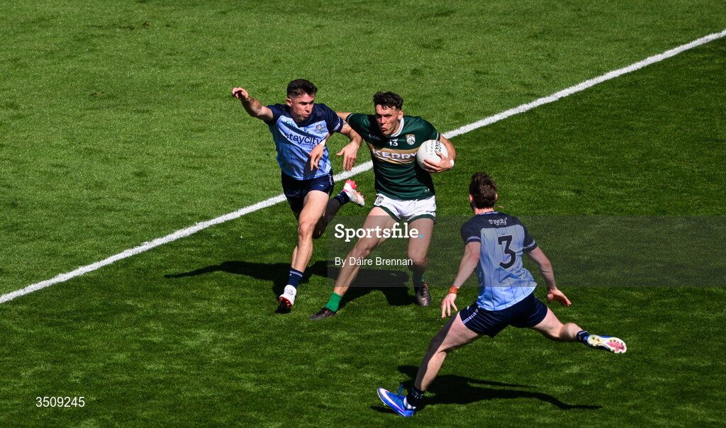 12 July 2026; David Clifford of Kerry in action against David Byrne of Dublin during the GAA Football All-Ireland Senior Championship semi-final match between Dublin and Kerry at Croke Park in Dublin. Photo by Daire Brennan/Sportsfile