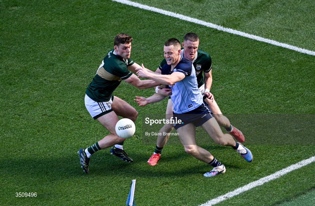 12 July 2026; Con O'Callaghan of Dublin in action against Gavin White, left, and Jason Foley of Kerry during the GAA Football All-Ireland Senior Championship semi-final match between Dublin and Kerry at Croke Park in Dublin. Photo by Daire Brennan/Sportsfile