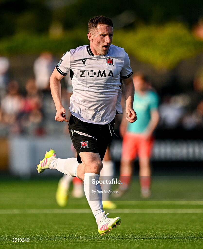 10 July 2026; Bobby Burns of Dundalk during the SSE Airtricity Men’s Premier Division match between Dundalk and Drogheda United at Oriel Park in Dundalk, Louth. Photo by Ben McShane/Sportsfile
