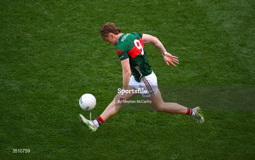11 July 2026; Jack Carney of Mayo during the GAA Football All-Ireland Senior Championship semi-final match between Mayo and Louth at Croke Park in Dublin. Photo by Stephen McCarthy/Sportsfile