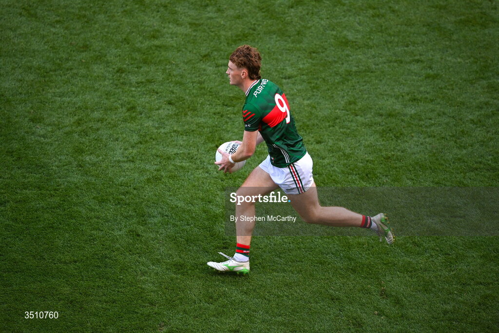 11 July 2026; Jack Carney of Mayo during the GAA Football All-Ireland Senior Championship semi-final match between Mayo and Louth at Croke Park in Dublin. Photo by Stephen McCarthy/Sportsfile