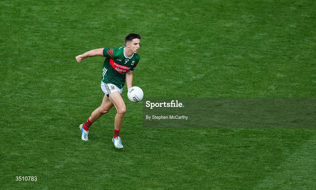 11 July 2026; Enda Hession of Mayo during the GAA Football All-Ireland Senior Championship semi-final match between Mayo and Louth at Croke Park in Dublin. Photo by Stephen McCarthy/Sportsfile