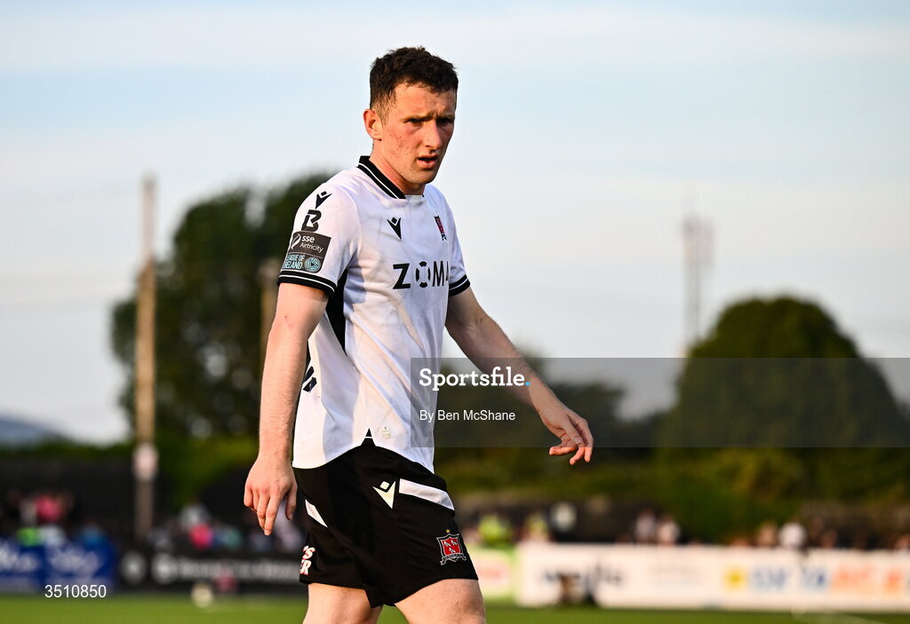 10 July 2026; Bobby Burns of Dundalk during the SSE Airtricity Men’s Premier Division match between Dundalk and Drogheda United at Oriel Park in Dundalk, Louth. Photo by Ben McShane/Sportsfile