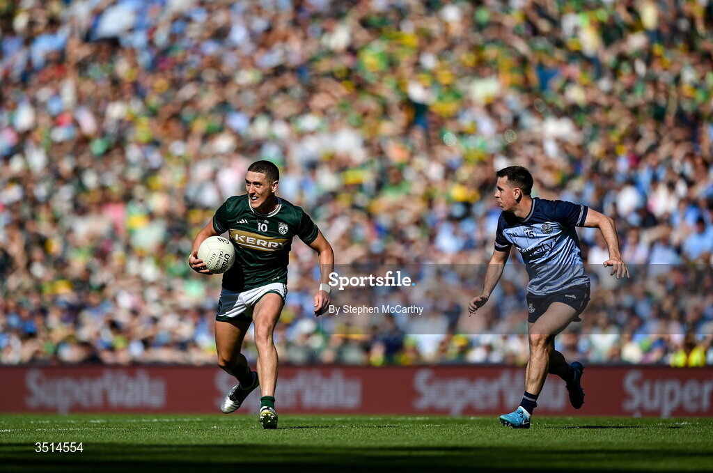 12 July 2026; Joe O'Connor of Kerry in action against Cormac Costello of Dublin during the GAA Football All-Ireland Senior Championship semi-final match between Dublin and Kerry at Croke Park in Dublin. Photo by Stephen McCarthy/Sportsfile