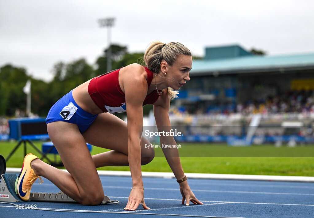 25 July 2026; Sharlene Mawdsley of Newport A.C. competing in the 200m during day one of the 123.ie National Senior Track & Field Championships 2026 at Morton Stadium in Dublin. Photo by Mark Kavanagh/Sportsfile